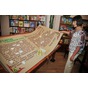 У Тернополі сотня дітей виготовили велетенську книгу казок