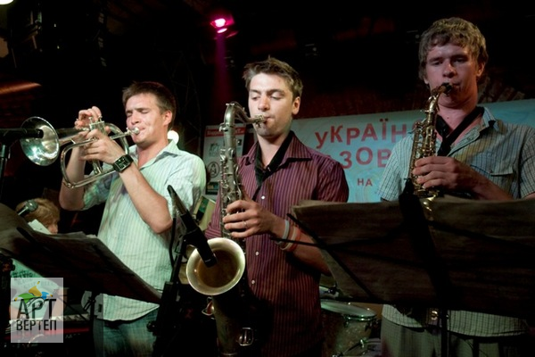 Summer Jazz Night: New Generation: EIGHT PARTS