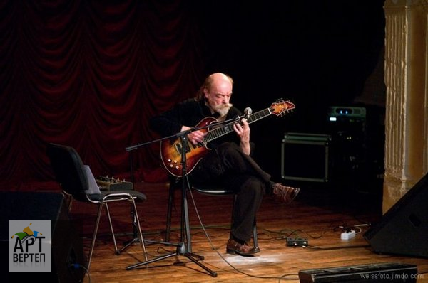 Фотозвіт з концерту О.Любченка у Дніпропетровську. 09.04.2011