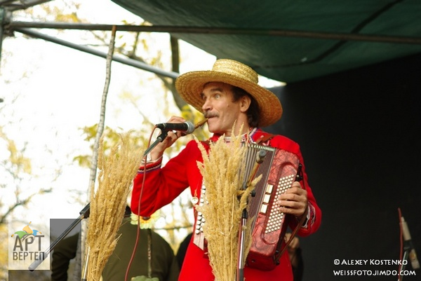 Фотозвіт з Козацького фестивалю «Самарська Покрова – 2010»