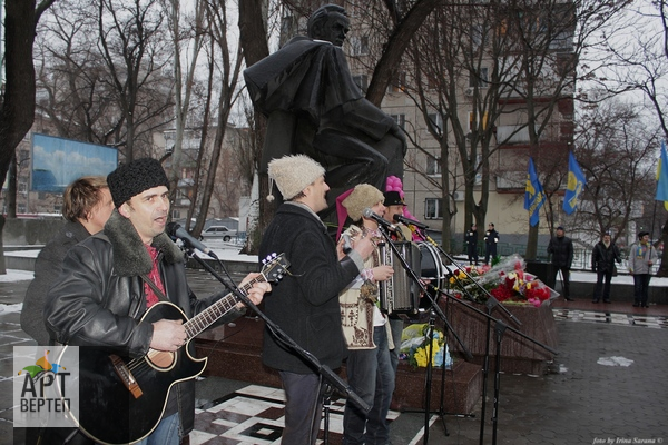 Гурт «Вертеп» заспівав гайдамацьких пісень до 199-ї річниці з Дня Народження Тараса Григоровича