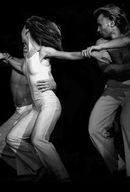 Перформанс «Милые люди, или What does "деликатность" mean?»