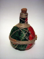 Аліна і Каріна Гаєві. Пляшка